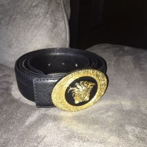 Men’s Versace belt